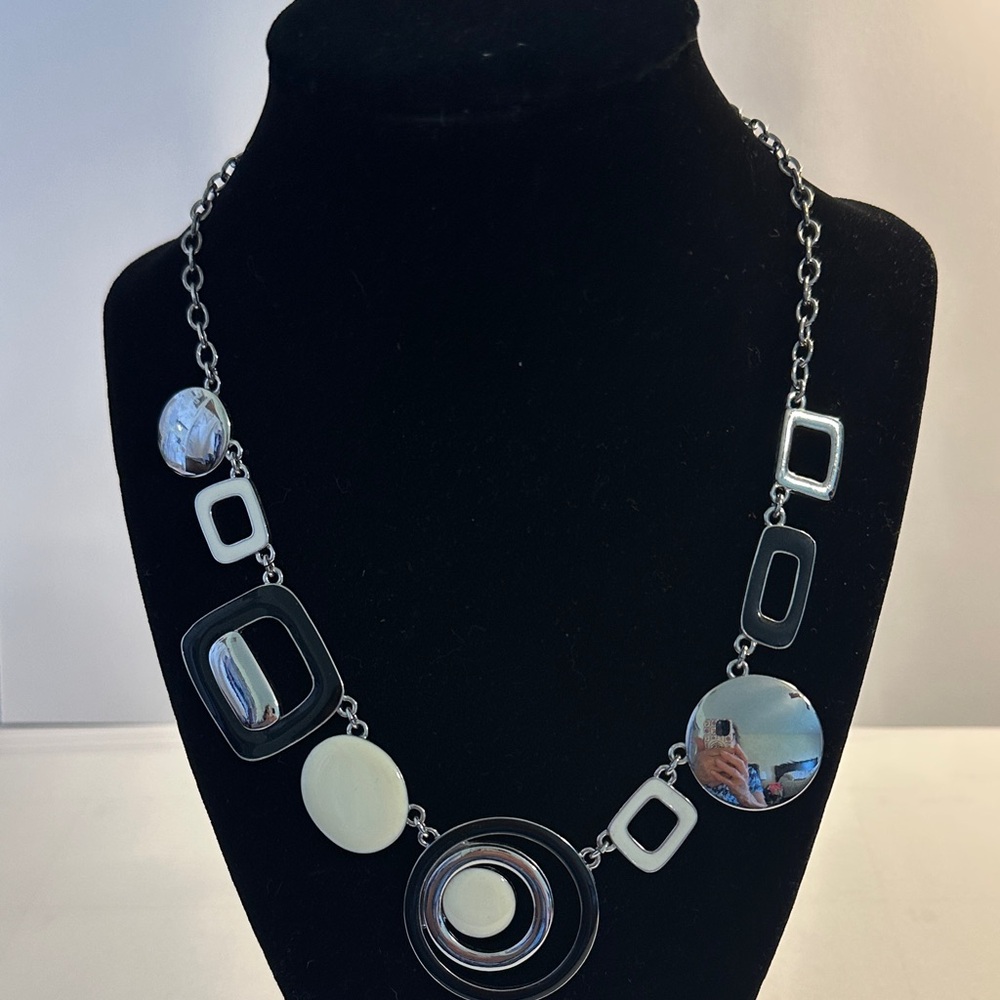 Contemporary Black & Silver Geometric Pendant Necklace